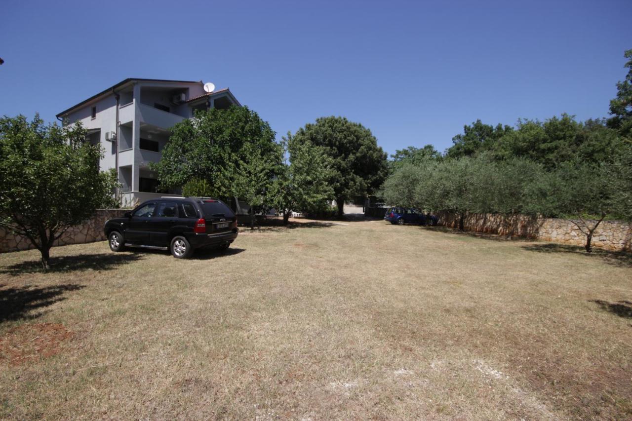 באניולה Apartments Smitran מראה חיצוני תמונה