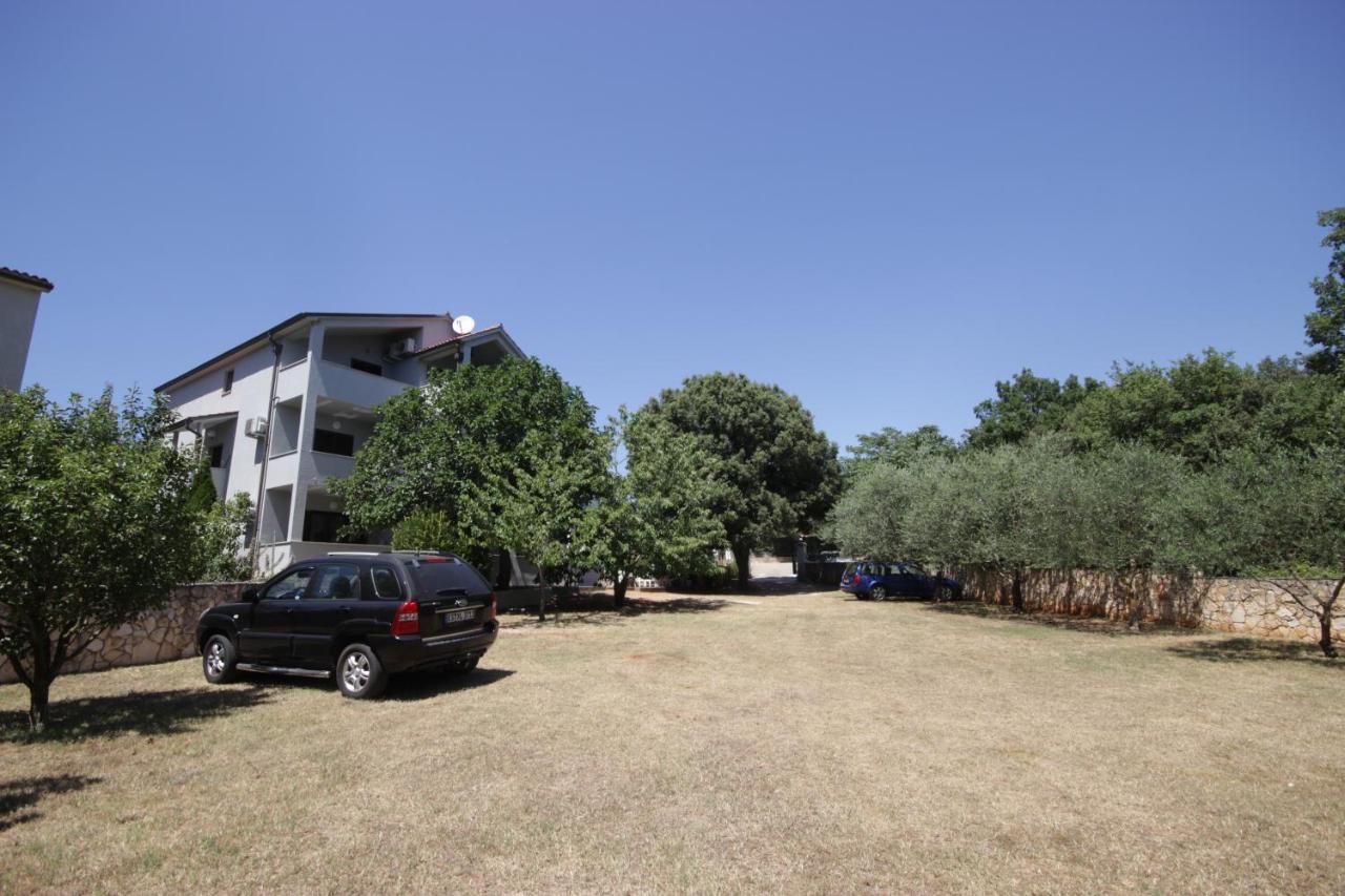 באניולה Apartments Smitran מראה חיצוני תמונה