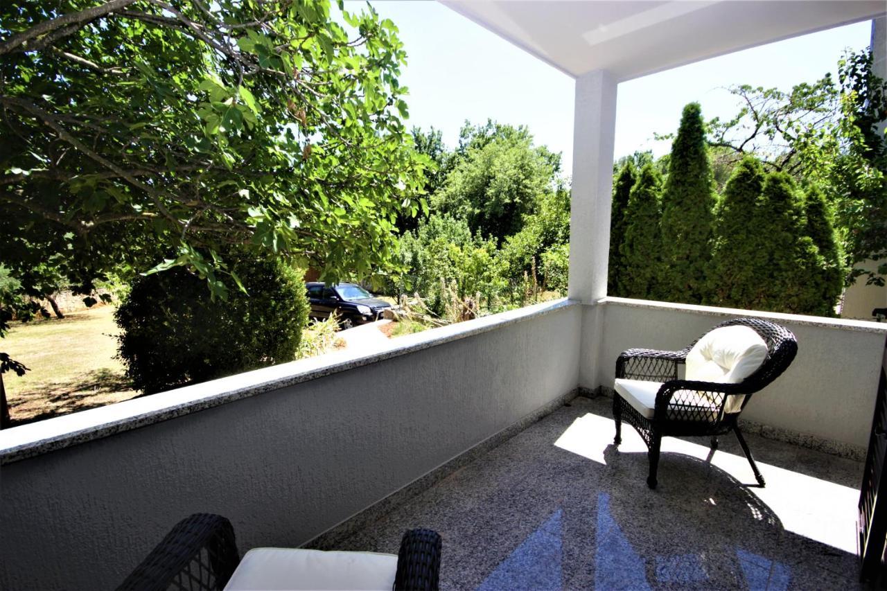 באניולה Apartments Smitran מראה חיצוני תמונה