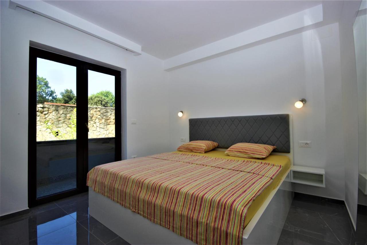 באניולה Apartments Smitran מראה חיצוני תמונה