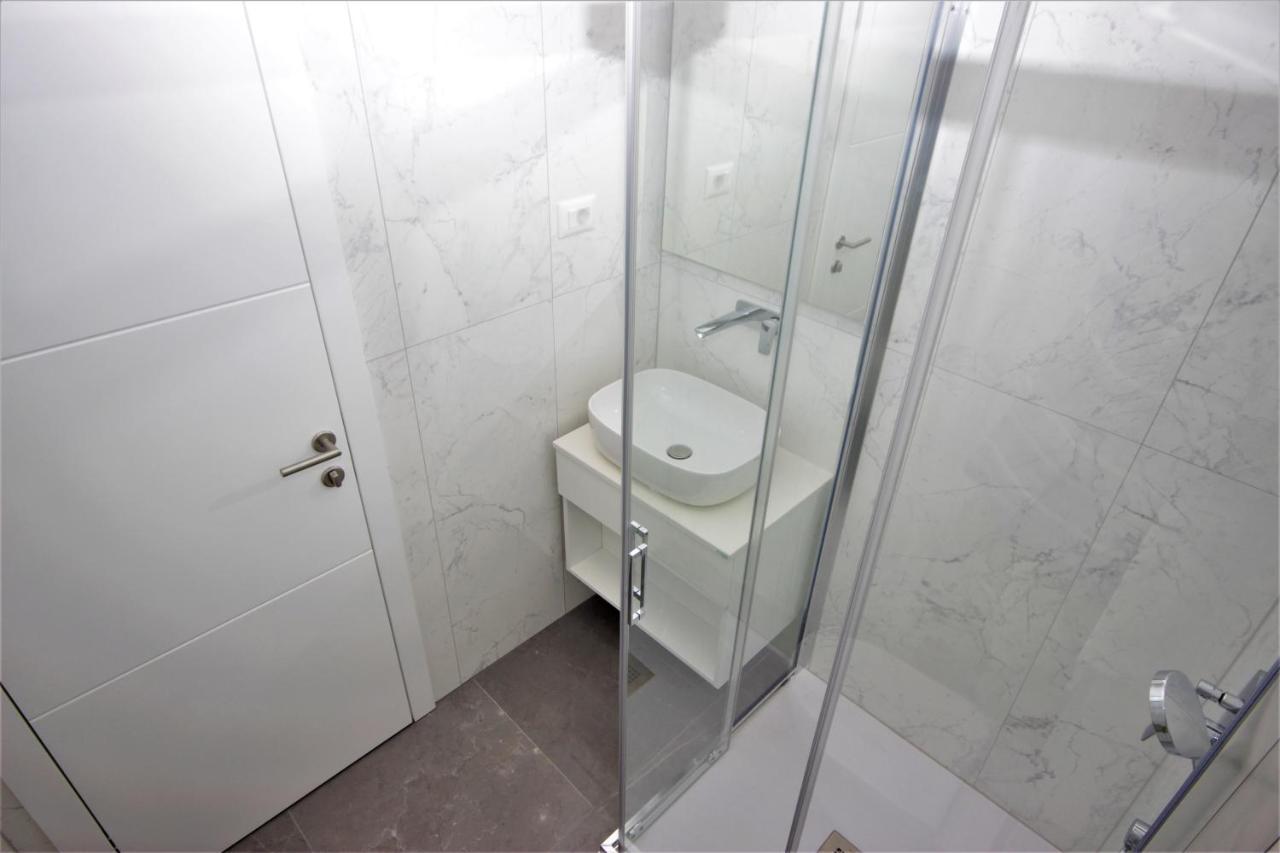 באניולה Apartments Smitran מראה חיצוני תמונה
